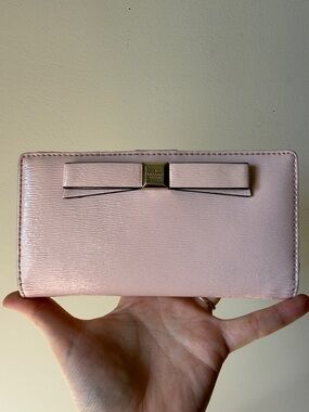 kate spade Light Pink Bow Zip Wallet